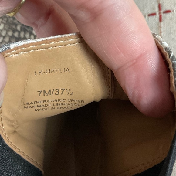 Lucky Brand “Haylia” Chelsea Ankle Boot Snakeskin Embossed Bootie Sz 7 NWOB - Picture 8 of 8